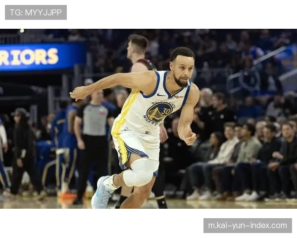 勇士进攻效率滑落至第十二位，球队老化导致无球掩护质量下降